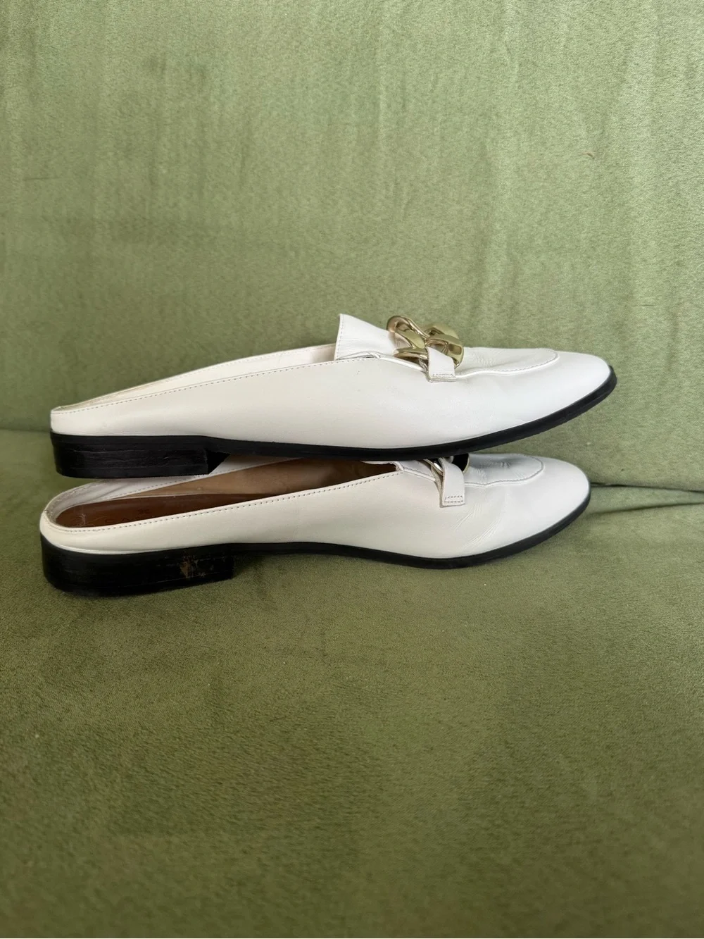 Caslon White Leather Loafers with Gold Chain Accent